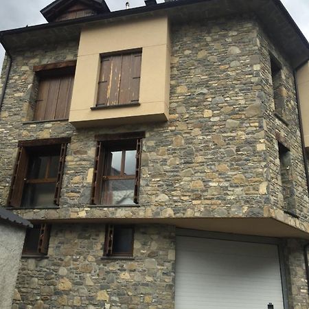 Apartamento En Escarrilla, 萨连特加列戈 外观 照片