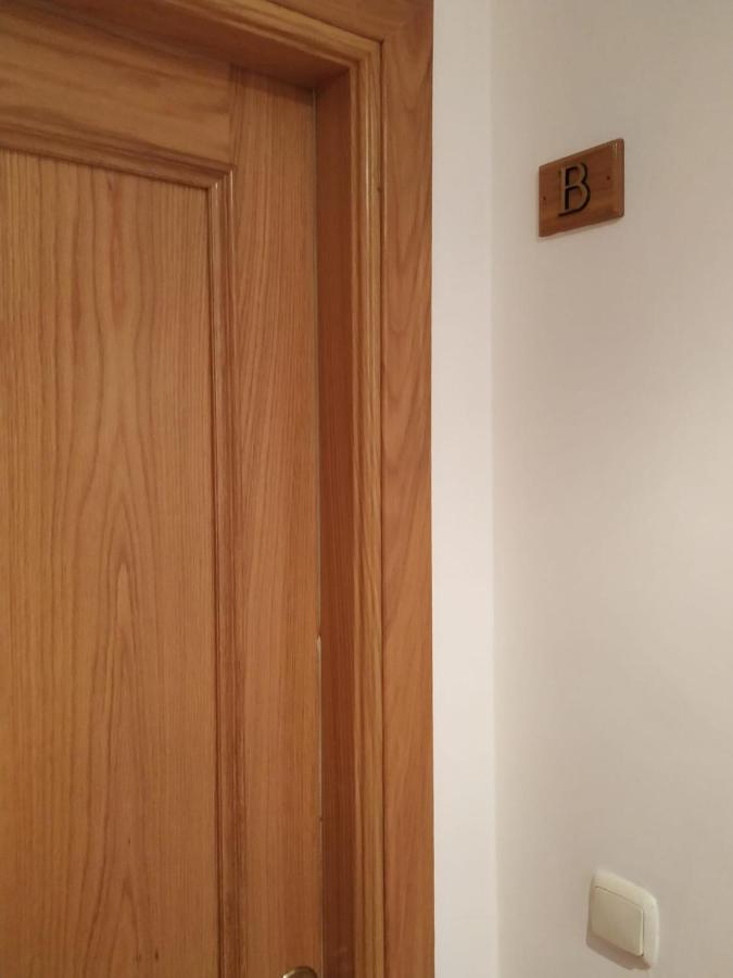 Apartamento En Escarrilla, 萨连特加列戈 外观 照片