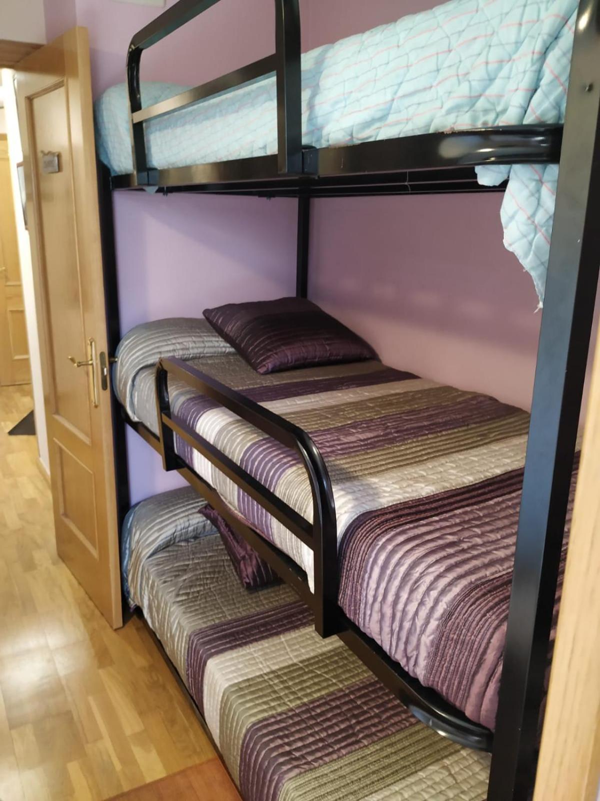 Apartamento En Escarrilla, 萨连特加列戈 外观 照片