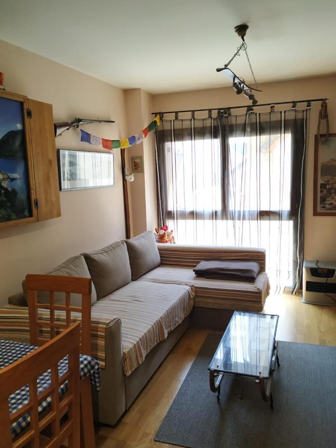 Apartamento En Escarrilla, 萨连特加列戈 外观 照片