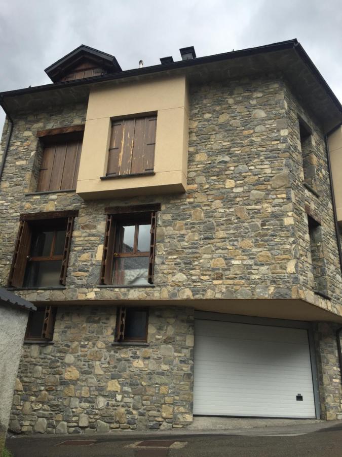 Apartamento En Escarrilla, 萨连特加列戈 外观 照片