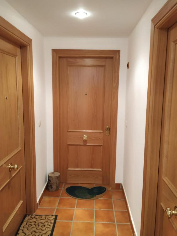 Apartamento En Escarrilla, 萨连特加列戈 外观 照片